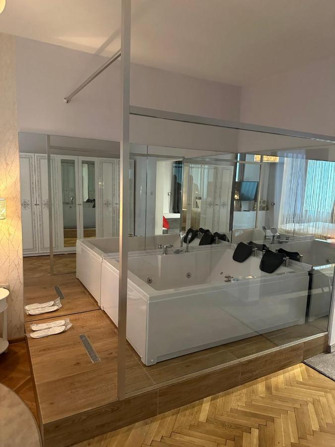 Luxury Apartment With Jacuzzi Sofia Eksteriør bilde